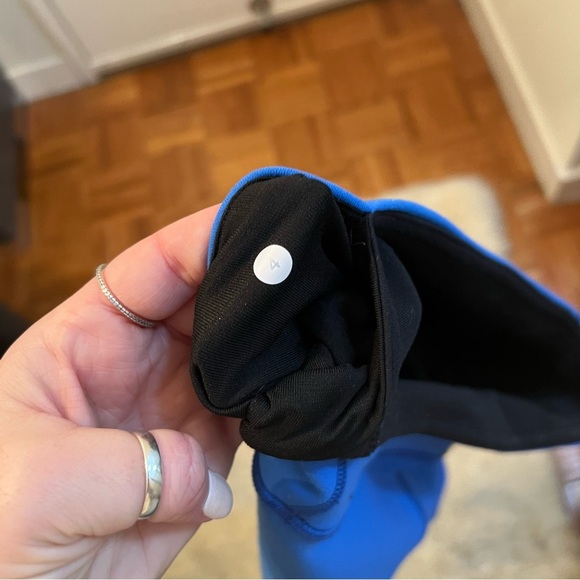 Lululemon Crop Leggings - Picture 6 of 6